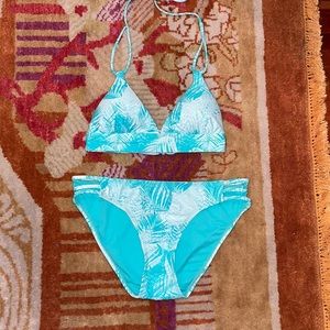 Swim Systems Lovebirds Bikini Top Triple Threat Bottoms in Seaside Palms M NWOT